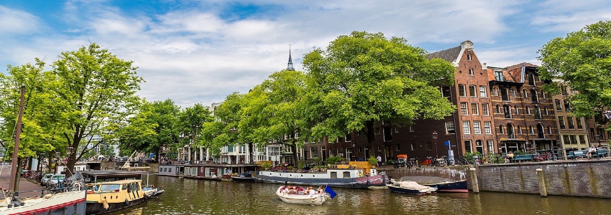 amsterdam canal cruise stag