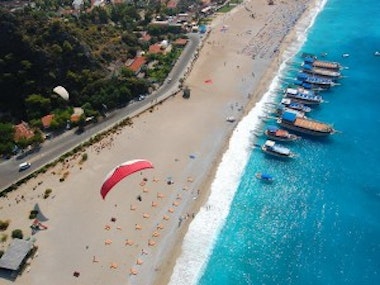 Parasailing in Albufeira