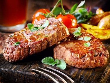 Steak Dinner & Drinks in Amsterdam