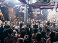 Friday Night Bar Entry to House Of Smith