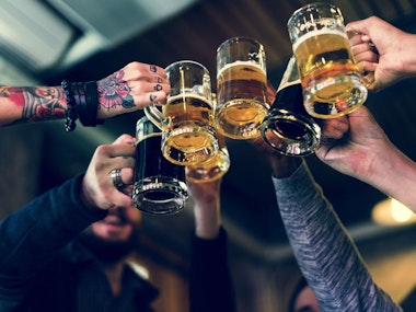 Pub Crawl Treasure Hunt in Amsterdam