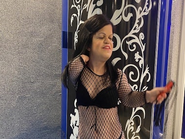 Female Dwarf in Newcastle