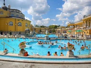 Spa - Thermal Baths in Budapest
