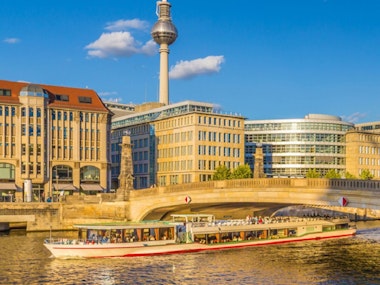 Sightseeing Boat Tour in Berlin