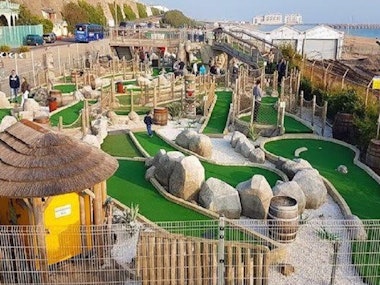 Outdoor Putt & Sip Mini Golf in Brighton
