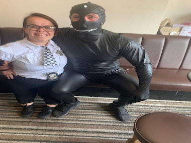 Dwarf Handcuff in Leeds