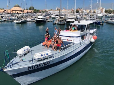Private Boat Charter with Unlimited Beer (60 max) in Albufeira