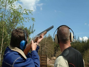 Clay Pigeon Shooting Including Transfers in Prague