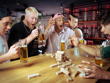 Pub Olympics incl. 15l Beer in Düsseldorf