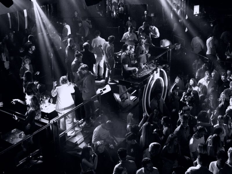 VIP Entry - Teatro Barcelo