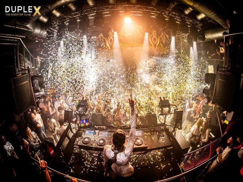Duplex Club Entry