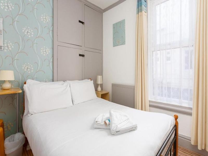 The New Sandringham Court Hotel