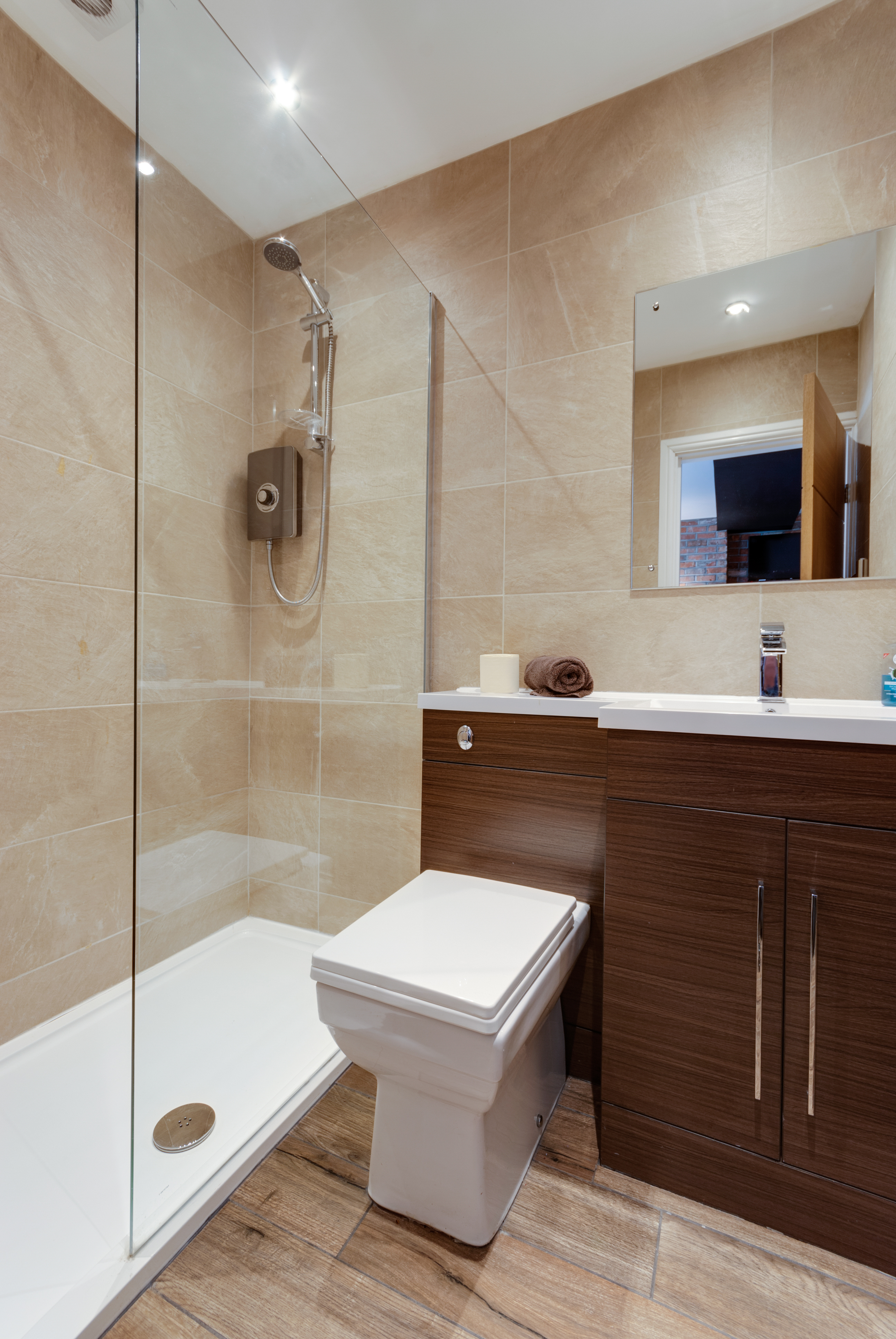 Tom Thumb Apartments