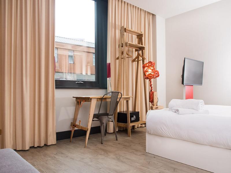 The Corner Hotel London City