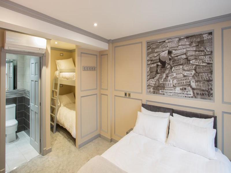 Central Station Hotel