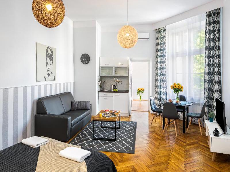 Old Town Residence BIS