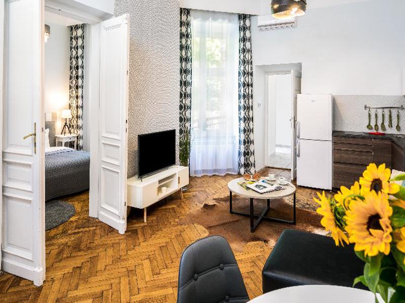 Old Town Residence BIS