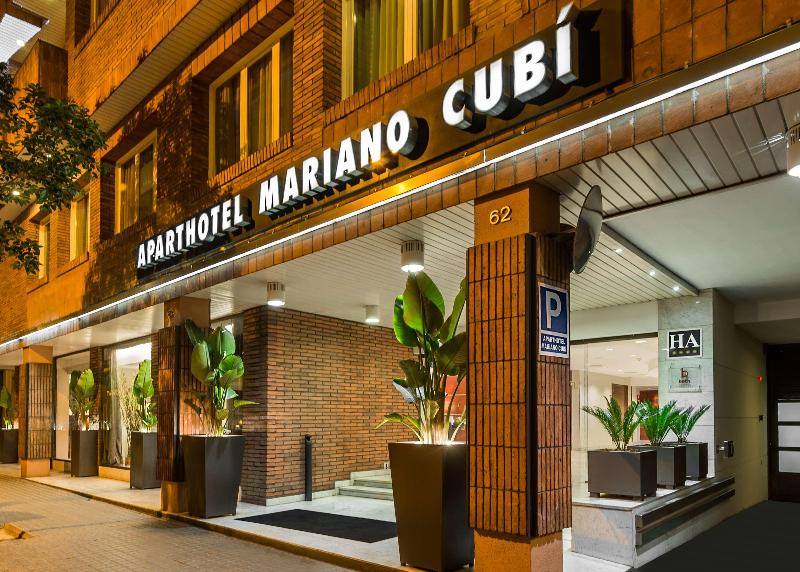 Aparthotel Mariano Cubi
