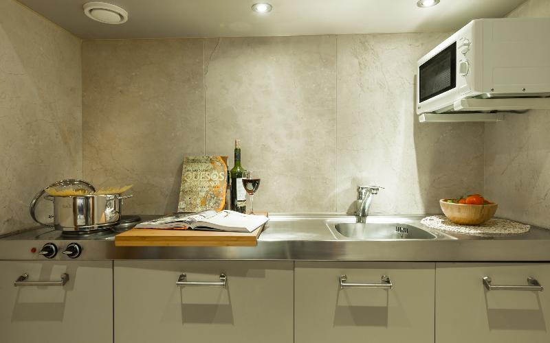 Aparthotel Mariano Cubi