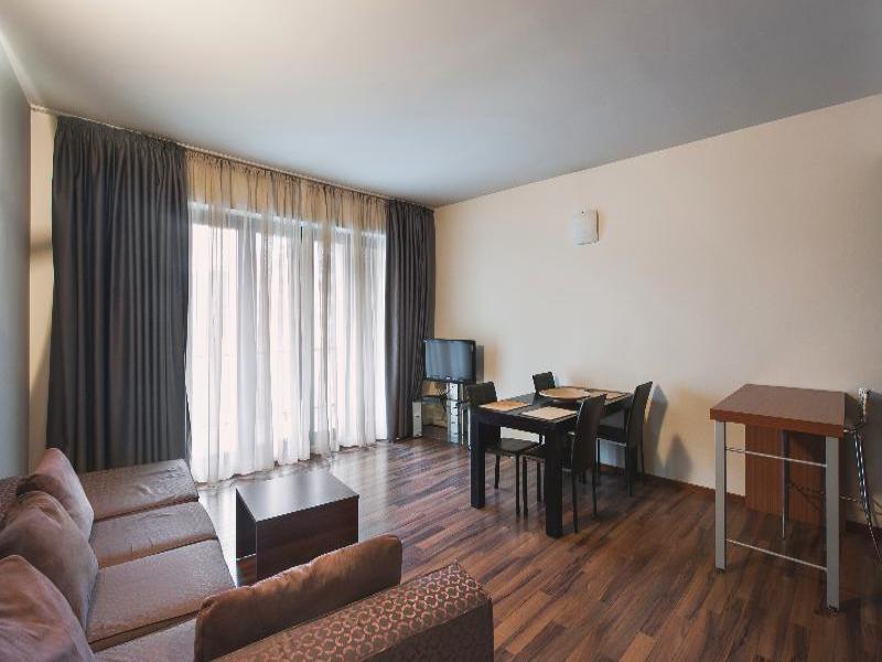 Hemingway Residence Hotel