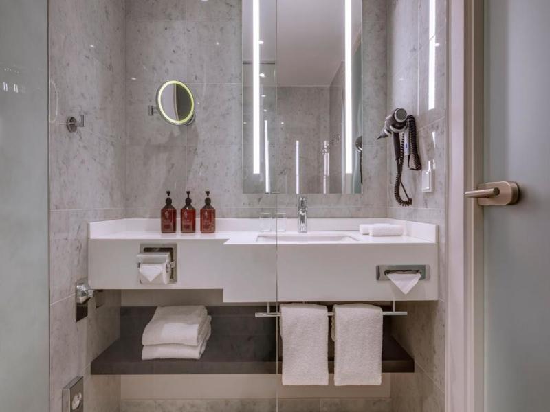 Clayton Hotel Dusseldorf