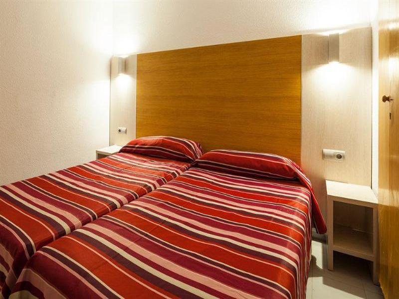 Jet Apartments - Playa Den Bossa