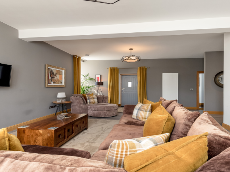 19th Century Luxury Lodge