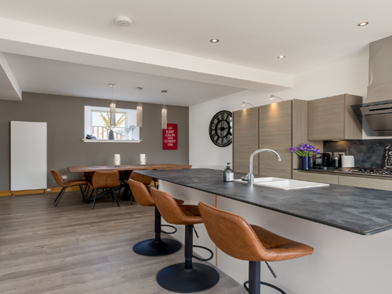 19th Century Luxury Lodge