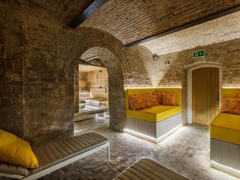 Brighton Harbour Hotel