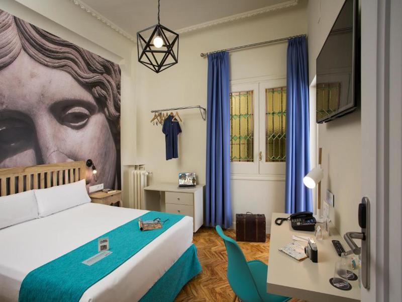 Casual Del Teatro Madrid