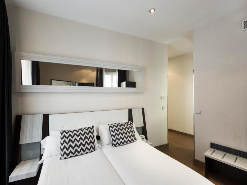 Petit Palace Triball