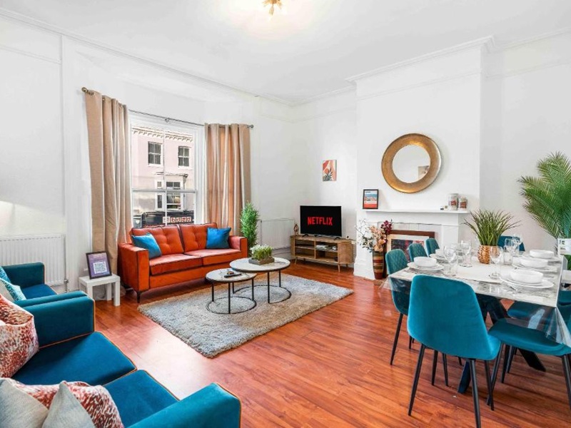 Hove Above Apartment