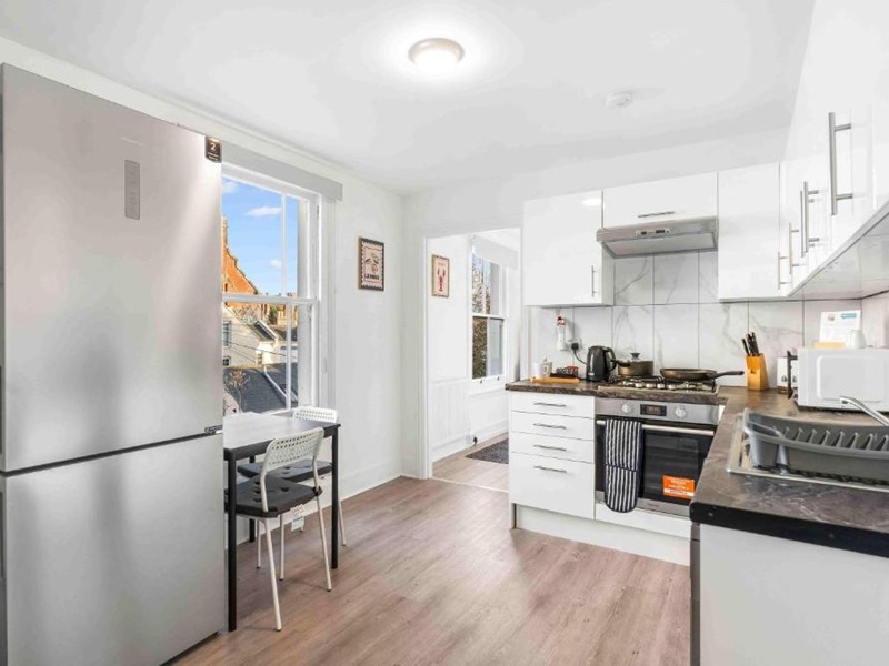 Hove Above Apartment