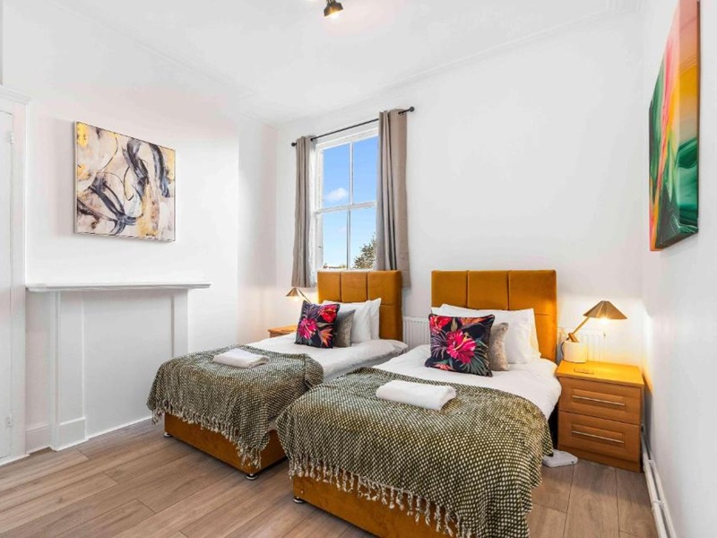 Hove Above Apartment