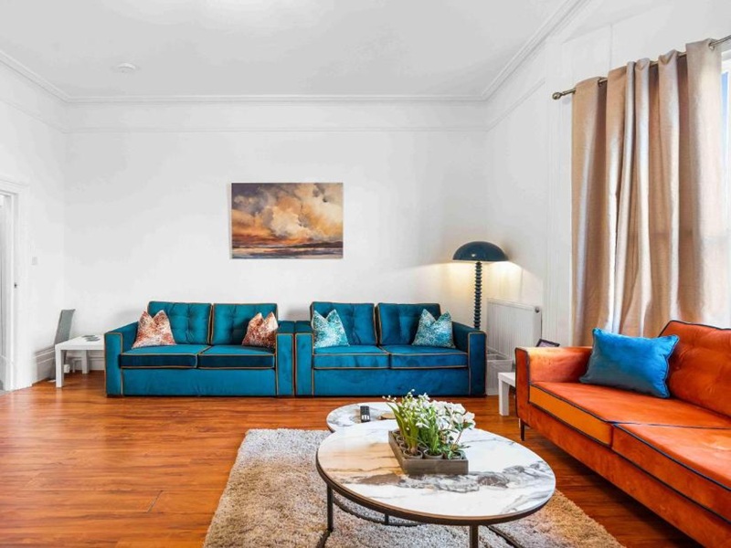 Hove Above Apartment